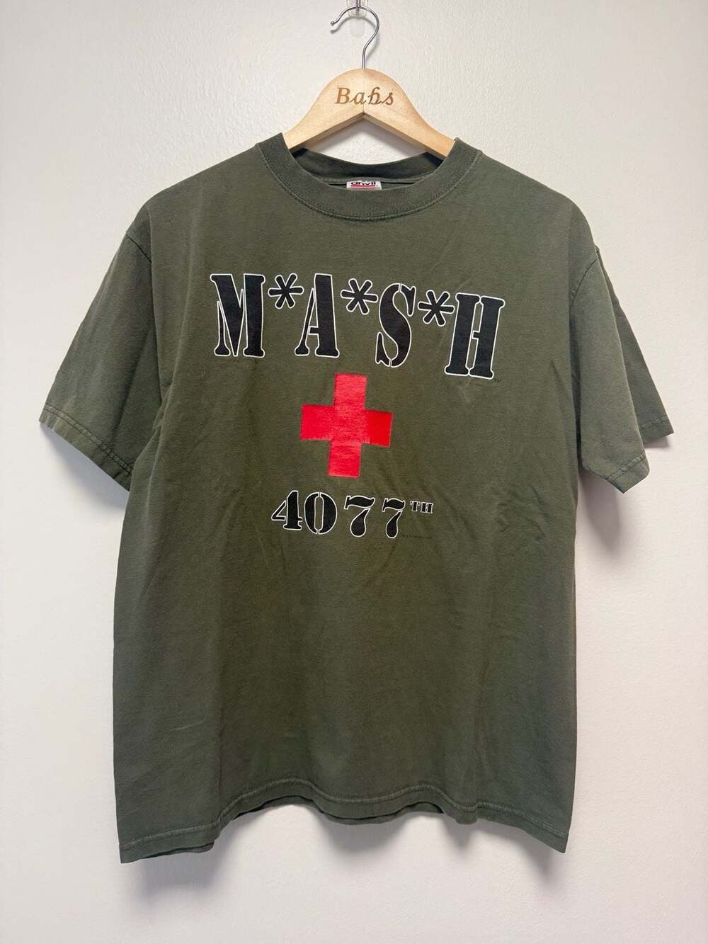 Anvil M*A*S*H 4077th Size M Green TV Show T-Shirt